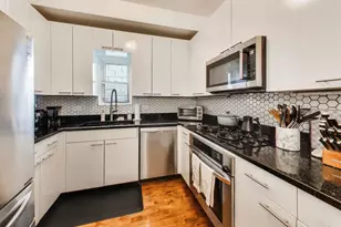 1758 W Pierce Ave, Chicago, IL 60622 - Photo 6