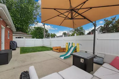 8900 S Utica Avenue, Evergreen Park, IL 60805 - Photo 26
