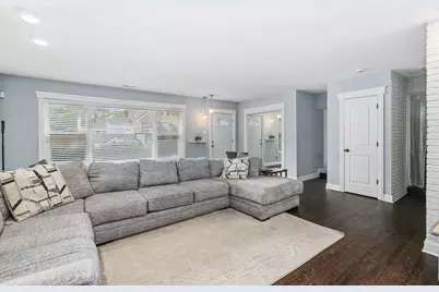 8900 S Utica Avenue, Evergreen Park, IL 60805 - Photo 6