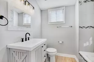 5635 W Patterson Ave, Chicago, IL 60634 - Photo 18