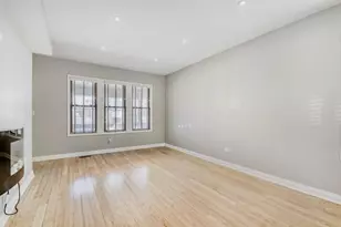 5635 W Patterson Ave, Chicago, IL 60634 - Photo 4