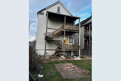 347 W 59th Place, Chicago, IL 60621 - Photo 2