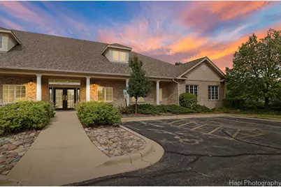 3 Executive Court #4, South Barrington, IL 60010 - Photo 2