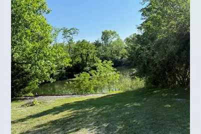 317 W Autumn Drive, Oakwood, IL 61858 - Photo 18