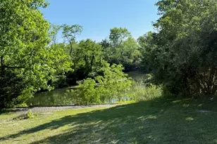 317 W Autumn Dr, Oakwood, IL 61858 - Photo 18