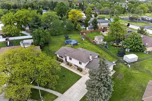 10818 Bryant Rd, Mokena, IL 60448 - Photo 2