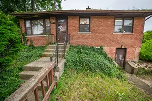 8919 W 95th St, Palos Hills, IL 60465 - Photo 26