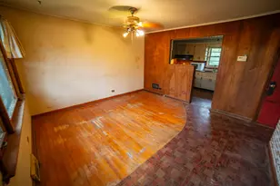 8919 W 95th St, Palos Hills, IL 60465 - Photo 4