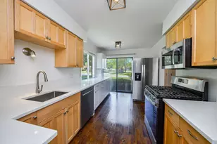 1696 Darwin Ct, Wheaton, IL 60189 - Photo 12