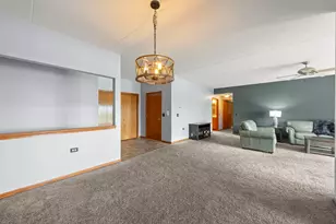 18610 Pine Lake Dr, Tinley Park, IL 60477 - Photo 10