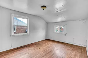 9846 S Calhoun Ave, Chicago, IL 60617 - Photo 14