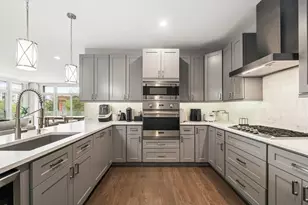236 S Racine Ave, Chicago, IL 60607 - Photo 8