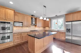 141 Walnut St, Libertyville, IL 60048 - Photo 10