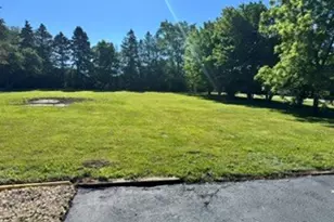 42145 N Kenosha Rd, Zion, IL 60099 - Photo 10