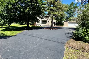 42145 N Kenosha Rd, Zion, IL 60099 - Photo 1
