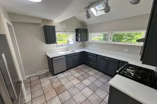 42145 N Kenosha Rd, Zion, IL 60099 - Photo 12