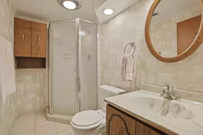 6837 Davis Street, Morton Grove, IL 60053 - Photo 16