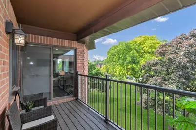 6425 Clarendon Hills Road #311, Willowbrook, IL 60527 - Photo 2