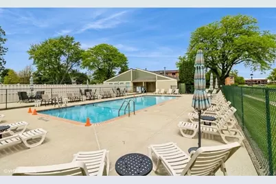 6425 Clarendon Hills Road #311, Willowbrook, IL 60527 - Photo 28