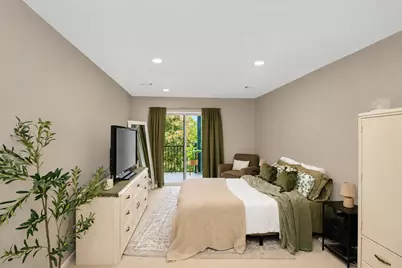 6425 Clarendon Hills Road #311, Willowbrook, IL 60527 - Photo 12