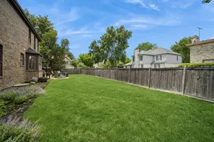 4220 Terri-Lyn Ln, Northbrook, IL 60062 - Photo 32