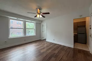 3727 N Pine Grove Ave, Chicago, IL 60613 - Photo 2