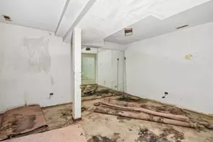 1047 W Leland Ave, Chicago, IL 60640 - Photo 22