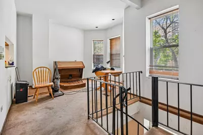 1047 W Leland Avenue #1W, Chicago, IL 60640 - Photo 8