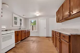 1408 E Washington St, Joliet, IL 60433 - Photo 8