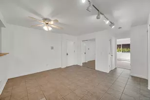 10369 Dearlove Rd, Glenview, IL 60025 - Photo 6