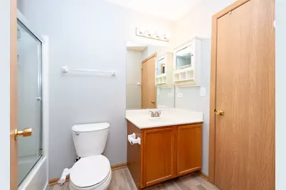 2231 Flagstone Lane, Carpentersville, IL 60110 - Photo 16