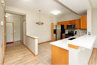2231 Flagstone Lane, Carpentersville, IL 60110 - Photo 4
