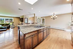 16 S Wildwood Dr, Prospect Heights, IL 60070 - Photo 10