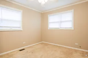 1595 Highland Blvd, Hoffman Estates, IL 60169 - Photo 18