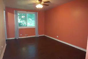 2020 Berkshire Cir, Carpentersville, IL 60110 - Photo 34