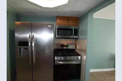 2020 Berkshire Circle #H, Carpentersville, IL 60110 - Photo 8