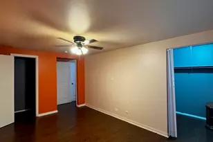 2020 Berkshire Cir, Carpentersville, IL 60110 - Photo 24