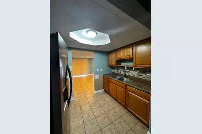 2020 Berkshire Circle #H, Carpentersville, IL 60110 - Photo 6