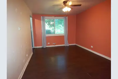 2020 Berkshire Circle #H, Carpentersville, IL 60110 - Photo 32