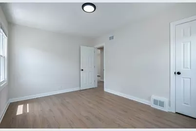 12915 S Parnell Avenue, Chicago, IL 60628 - Photo 8