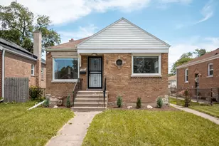 12915 S Parnell Ave, Chicago, IL 60628 - Photo 1