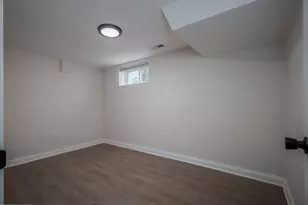 12915 S Parnell Ave, Chicago, IL 60628 - Photo 12