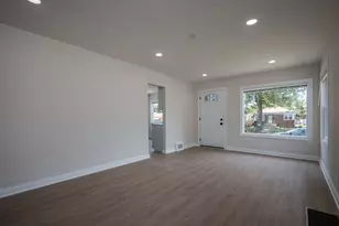 12915 S Parnell Ave, Chicago, IL 60628 - Photo 2