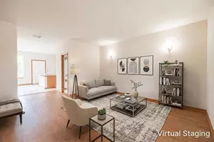 118 E 107th St, Chicago, IL 60628 - Photo 2