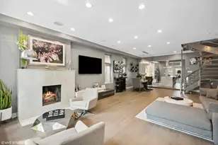 1624 N Claremont Ave, Chicago, IL 60647 - Photo 2