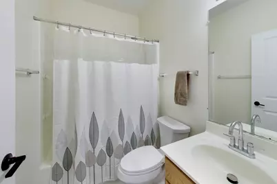 3407 Stretch Run Road, Grayslake, IL 60030 - Photo 24
