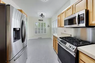 3407 Stretch Run Rd, Grayslake, IL 60030 - Photo 6