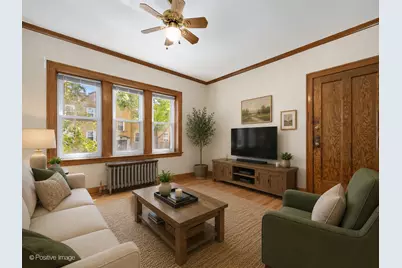 5434 W Wellington Avenue, Chicago, IL 60641 - Photo 2