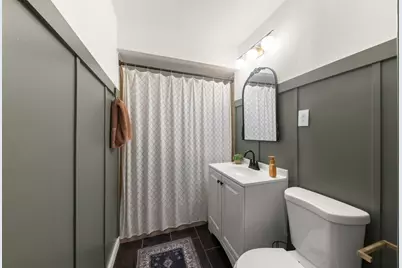 743 W Vermont Street, Villa Park, IL 60181 - Photo 20