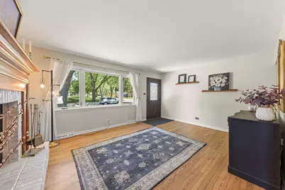 743 W Vermont Street, Villa Park, IL 60181 - Photo 6